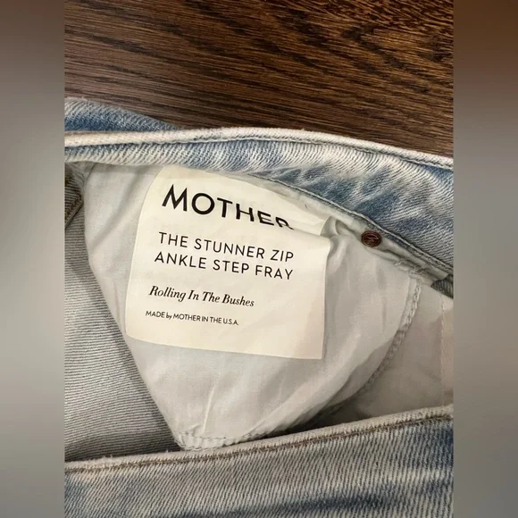 MOTHER Light Blue Distressed Ankle Jeans - Picture 3 of 3